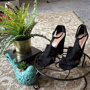 BAMBOO Black Peep-Toe Heels